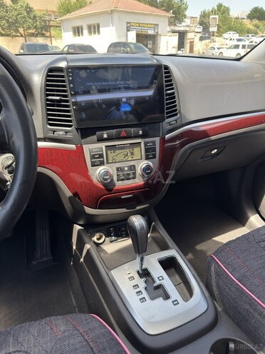 Hyundai Santa Fe-15
