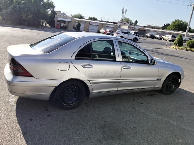 Mercedes C 200-4