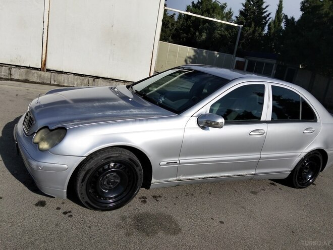 Mercedes C 200-2