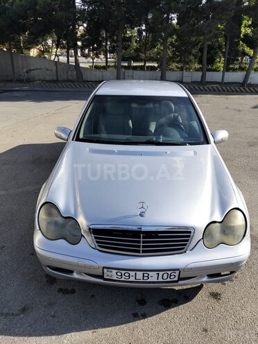 Mercedes C 200-1