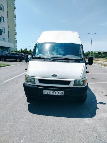 Ford Transit-1