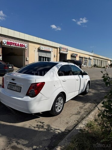 Chevrolet Aveo-4
