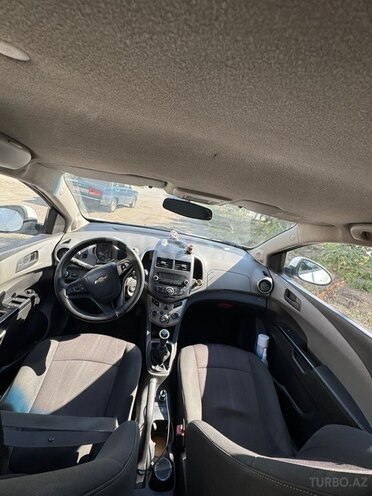 Chevrolet Aveo-6