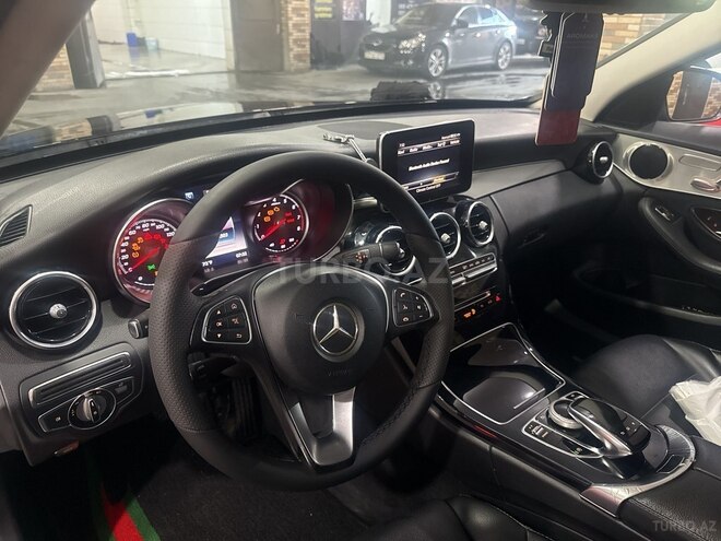 Mercedes C 300-13