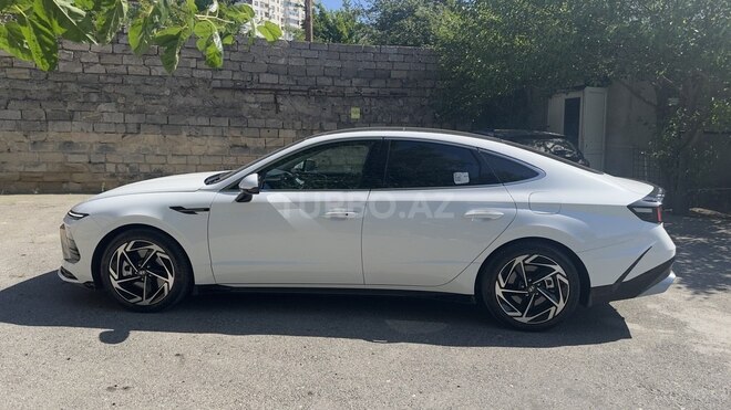 Hyundai Sonata-8