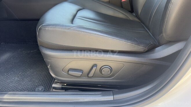 Hyundai Sonata-19