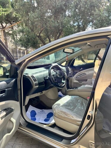 Toyota Prius-9