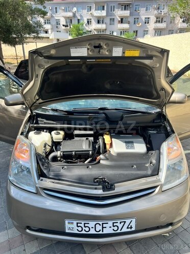 Toyota Prius-14