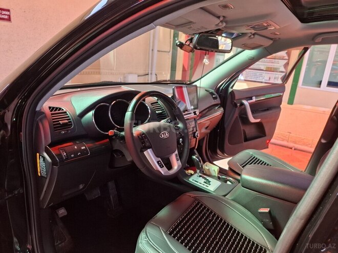 Kia Sorento-8