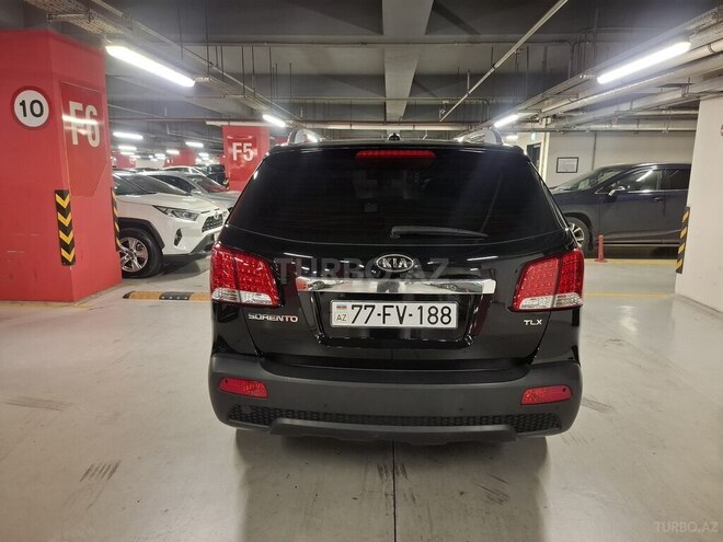 Kia Sorento-11