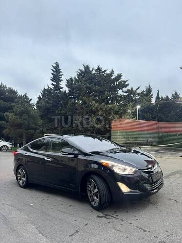 Hyundai Elantra-2