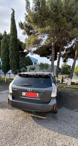 Toyota Prius-6