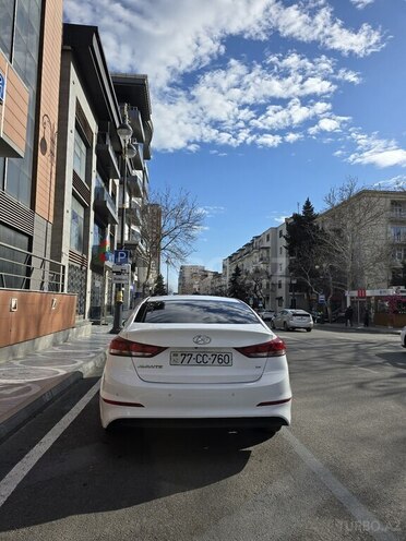 Hyundai Avante-4