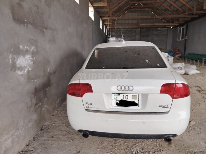 Audi A4-2