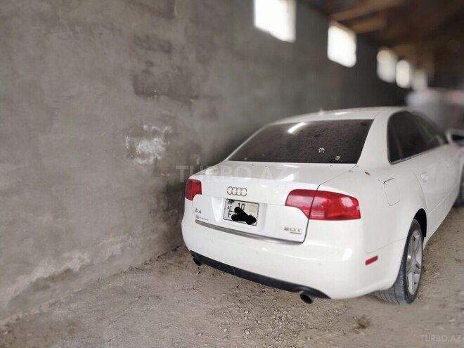 Audi A4-5