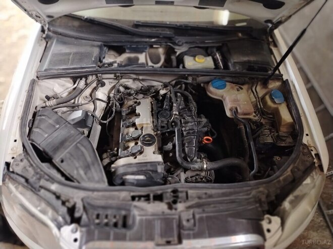 Audi A4-12