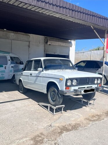 LADA (VAZ) 2106-4