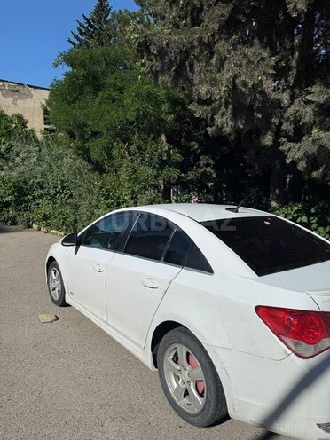 Chevrolet Cruze-4