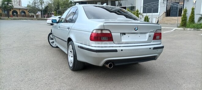 BMW 523-4