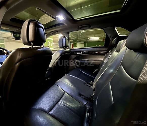 Kia Sorento-8