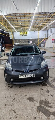 Toyota Prius-1