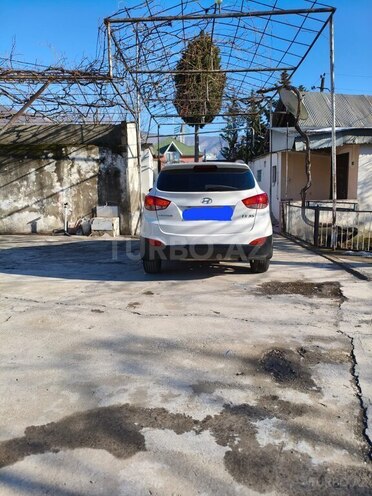 Hyundai ix35-6