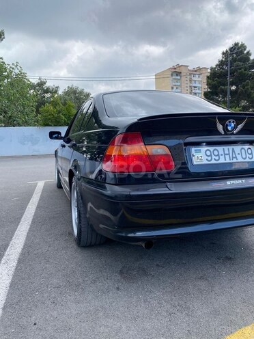 BMW 318-9