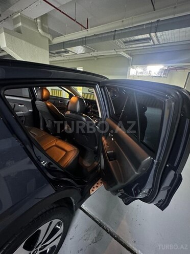 Kia Sportage-12