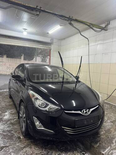 Hyundai Elantra-21