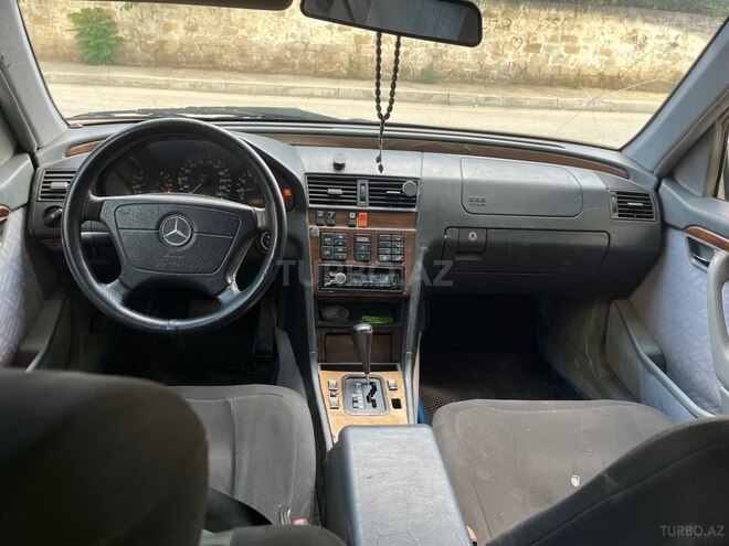 Mercedes C 180-8