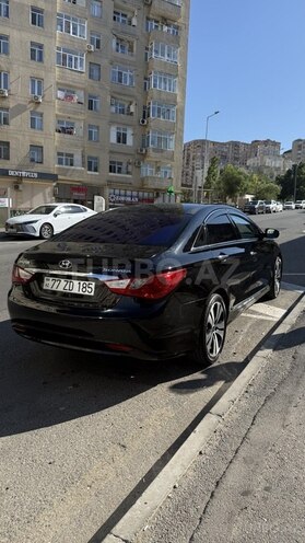 Hyundai Sonata-4