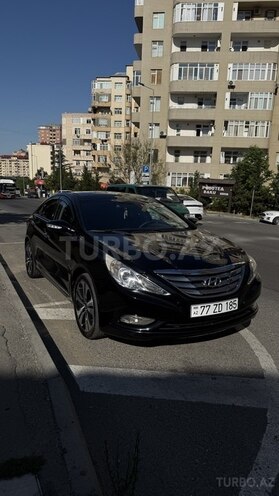 Hyundai Sonata-1