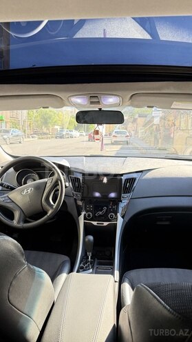Hyundai Sonata-7