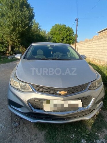 Chevrolet Cruze-1