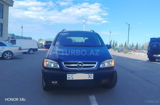 Opel Zafira-1