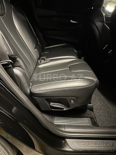Hyundai Santa Fe-21