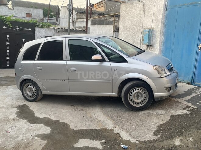 Opel Meriva-2