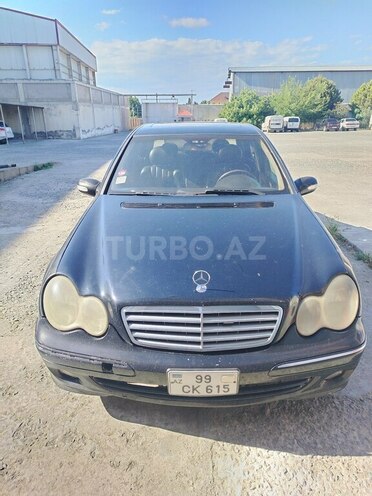 Mercedes C 240 4MATIC-1