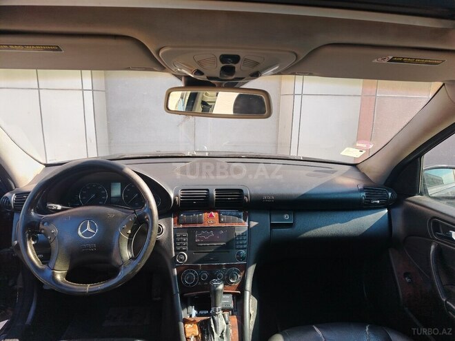 Mercedes C 240 4MATIC-6