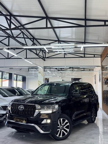 Toyota Land Cruiser-4