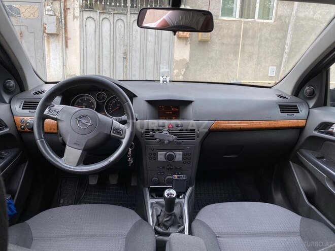 Opel Astra-12