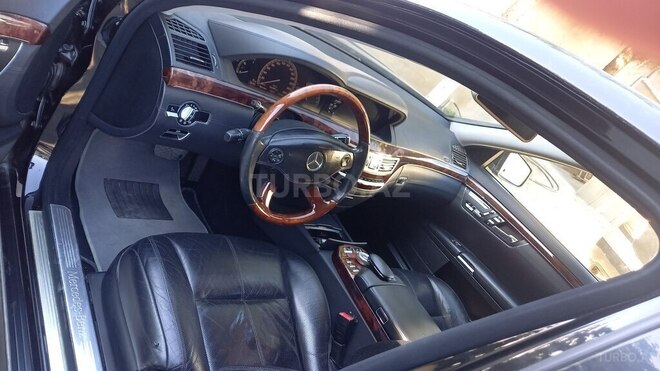 Mercedes S 550 4MATIC-3