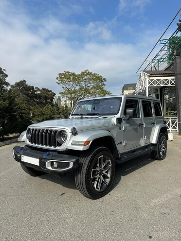 Jeep Wrangler-3