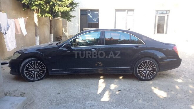 Mercedes S 550 4MATIC-6
