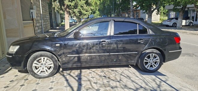 Hyundai Sonata-5