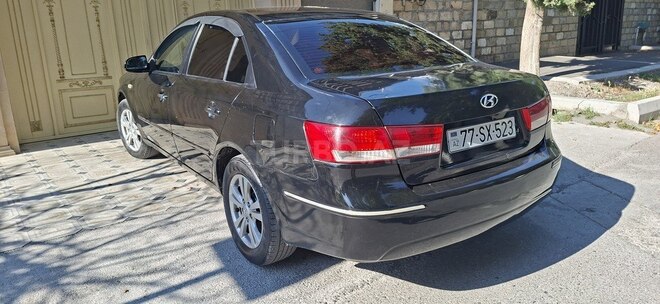 Hyundai Sonata-4