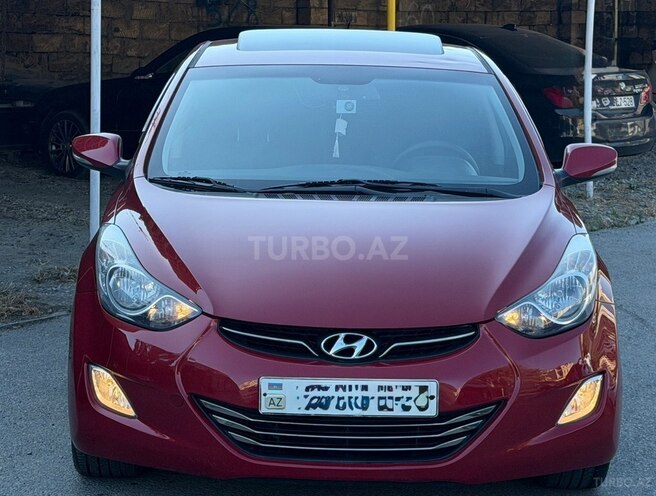 Hyundai Elantra-5
