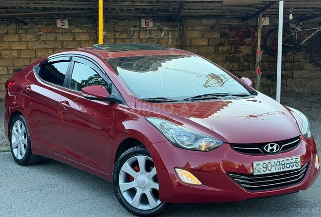 Hyundai Elantra-1