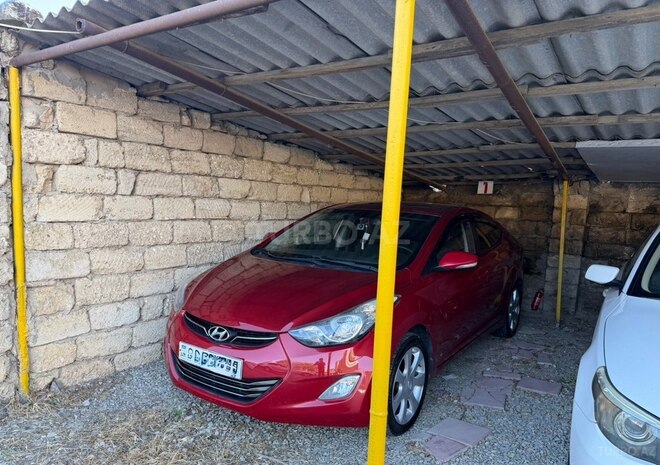 Hyundai Elantra-20