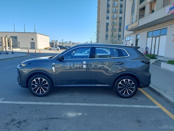 Changan Qiyuan Q05-4